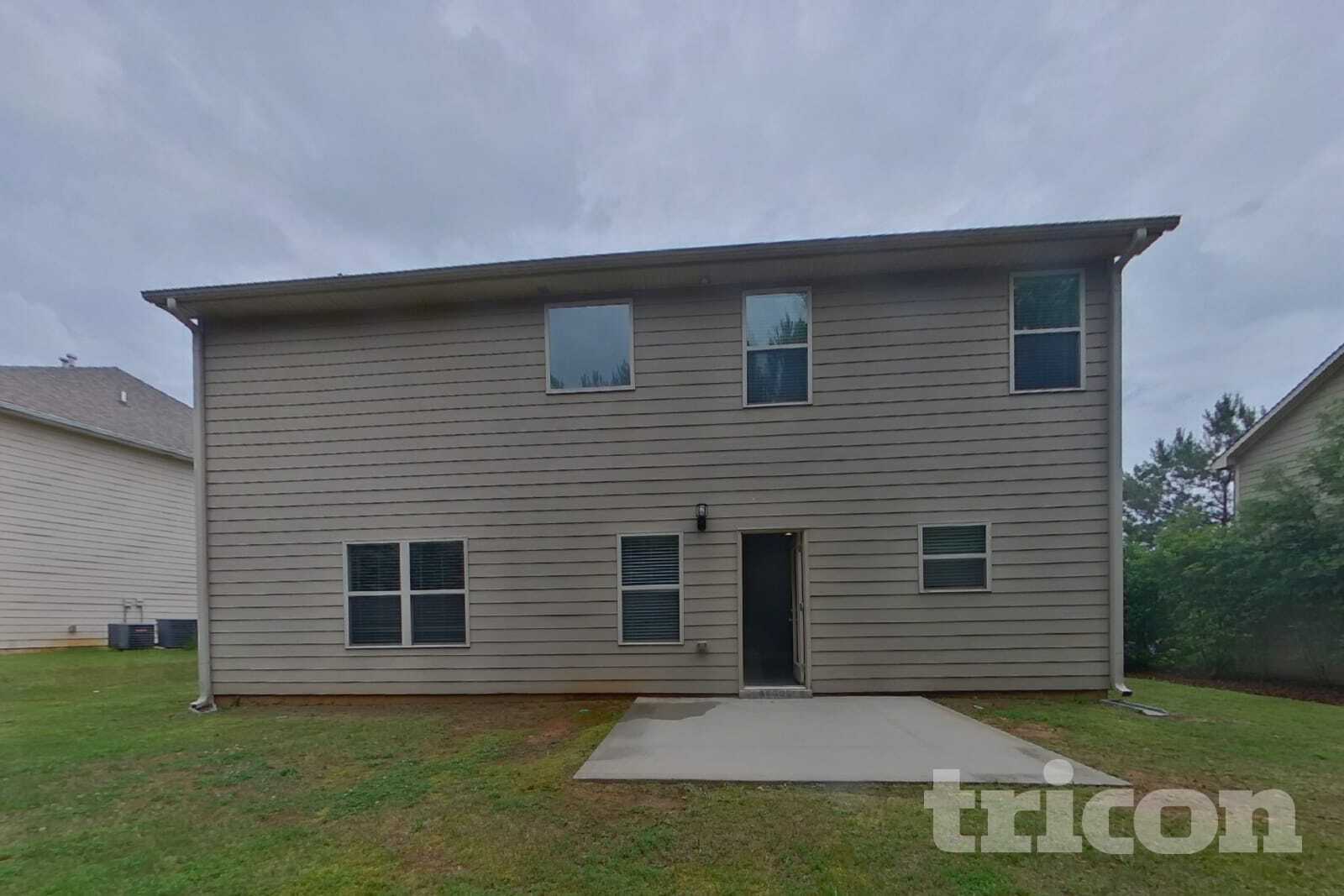 Building Photo - 2102 Farmdale Ct NE