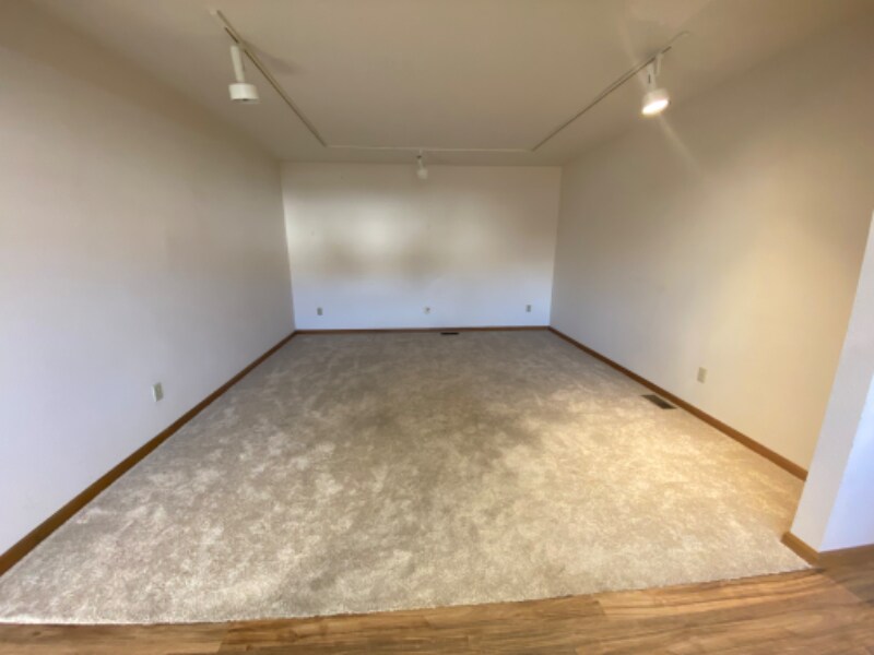 Building Photo - 2814 Brittany Dr