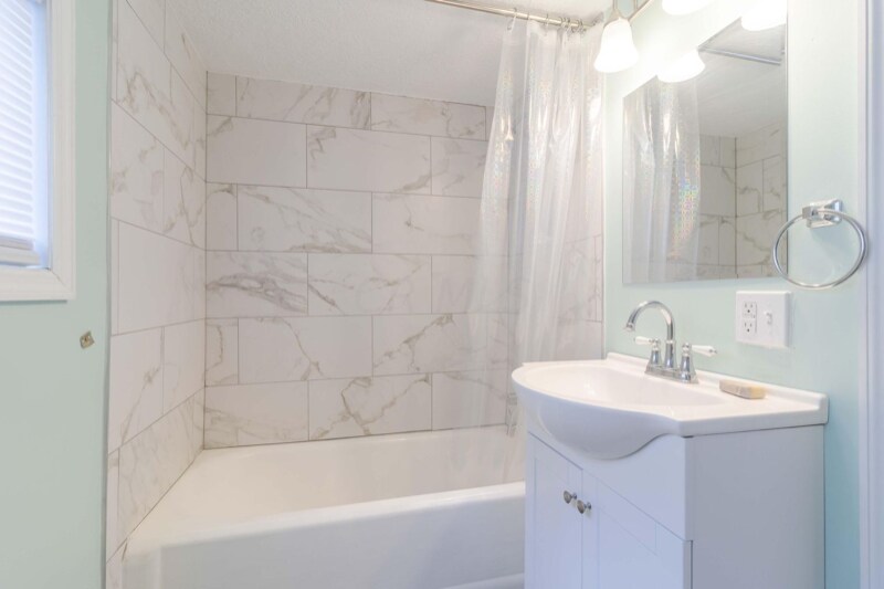 Building Photo - 319 Brehl Ave