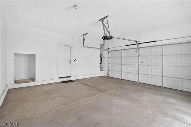 Building Photo - 10519 Allegrini Dr