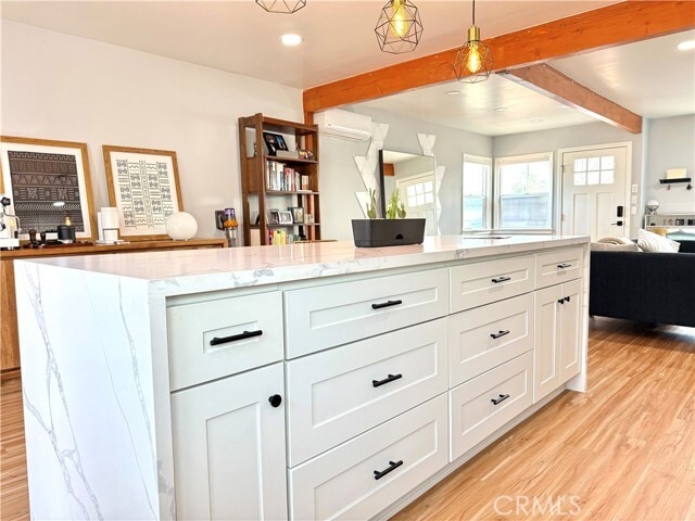 Building Photo - 115 W Valencia Ave