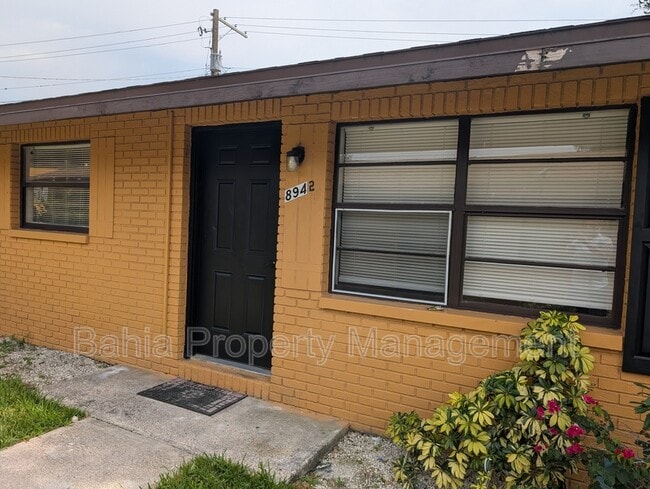 Building Photo - 8942 Temple Terrace Hwy