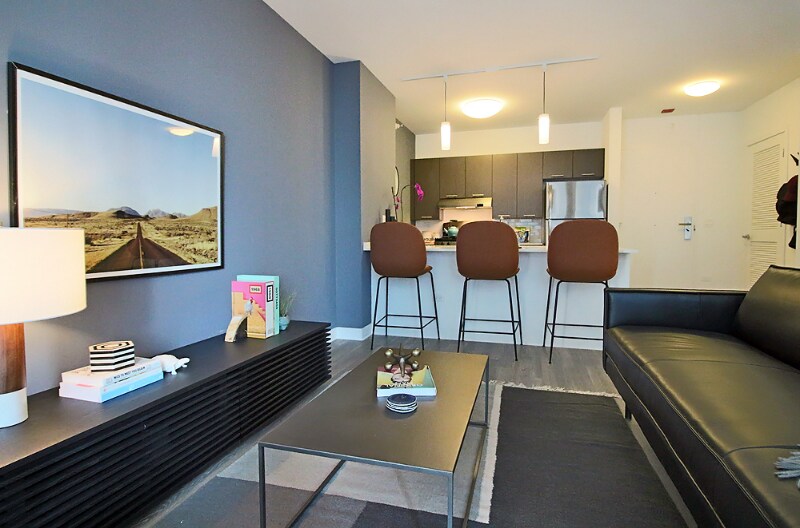 Building Photo - 622 N Wells St