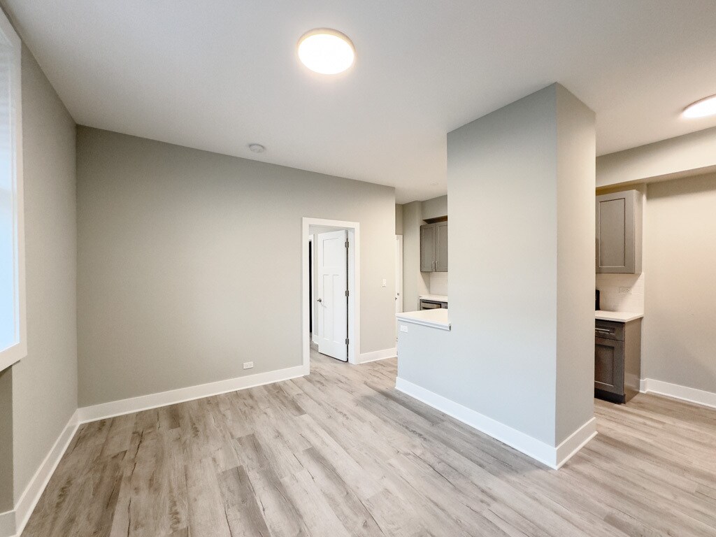 Building Photo - 373 Hazel Ave