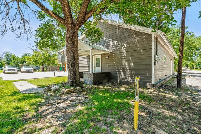Building Photo - 778 N Belknap St
