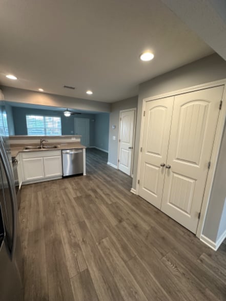 Building Photo - 1156 Tradition Trl