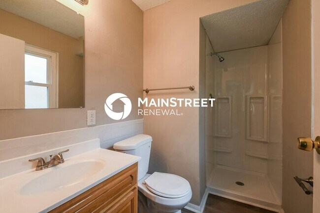 Building Photo - 3 Bedroom Pet-Friendly Home in St. Louis, MO with Main Street Renewal