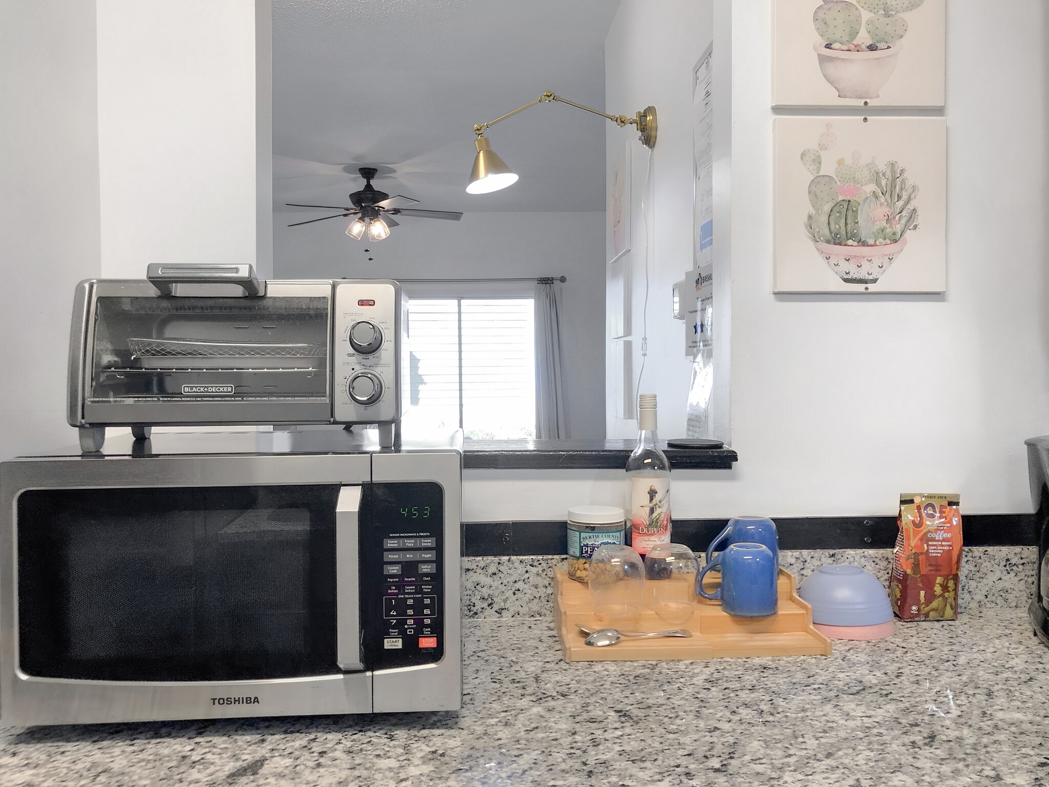 Kitchen - 4220 Wilshire Blvd
