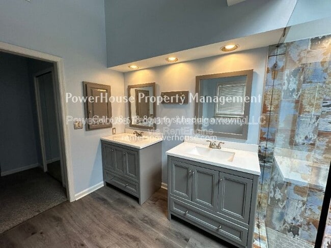 Building Photo - 790 Woodmont Dr