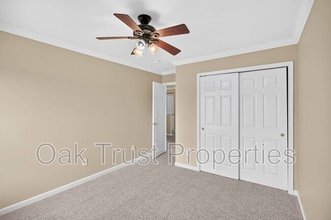 Building Photo - 7018 Bellflower Ln