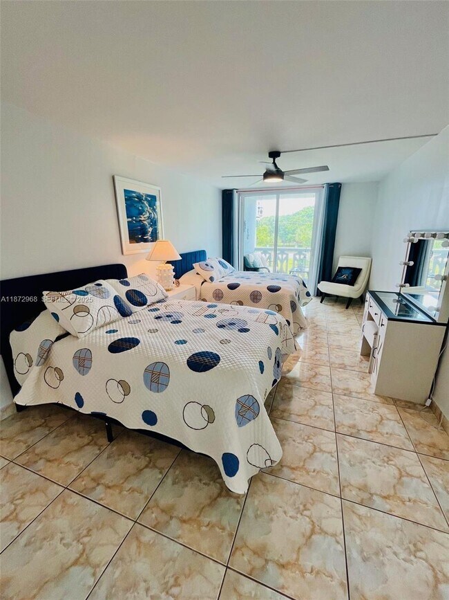 Building Photo - 8233 Harding Ave