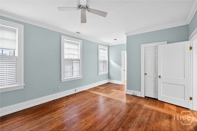 Building Photo - 417 E 49th St