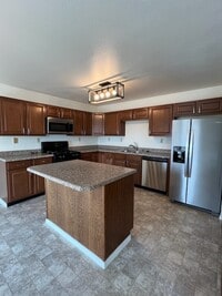 Building Photo - 323 Norbeck Ct