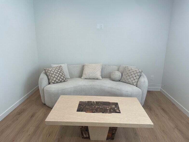 Building Photo - 22261 Haynes St