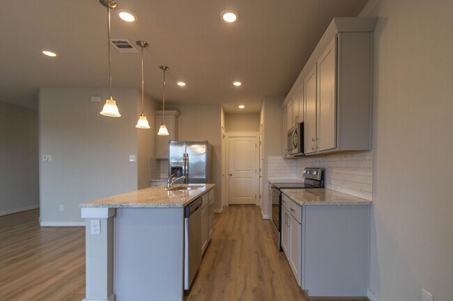 Building Photo - 417 Fieldwood Dr