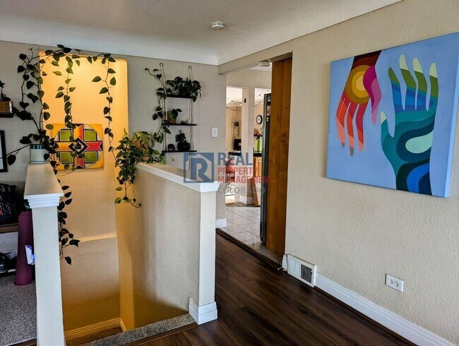 Building Photo - 908 Wolff St