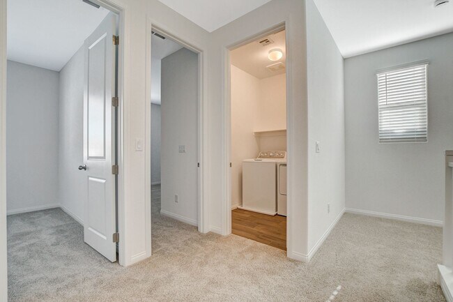 Building Photo - Newly built Home, gated