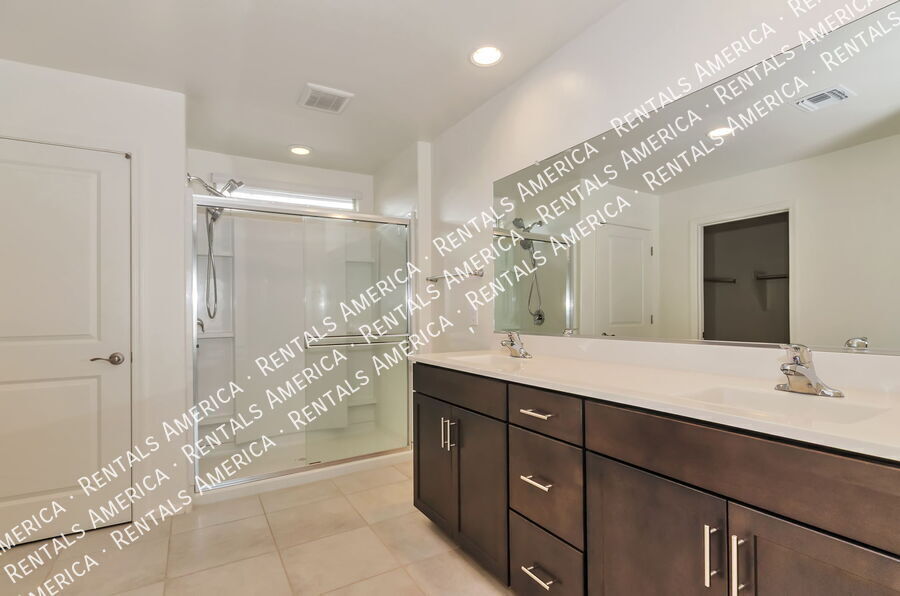 Building Photo - 12553 E Caden Dr