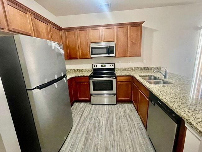 Building Photo - Luxurious 2 story 3 bedroom 2.5 bath townhomes. Located in Salisbury.