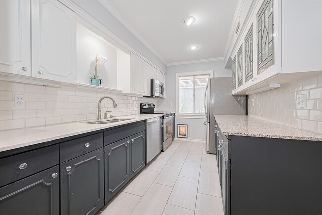 Building Photo - 2063 Winrock Blvd