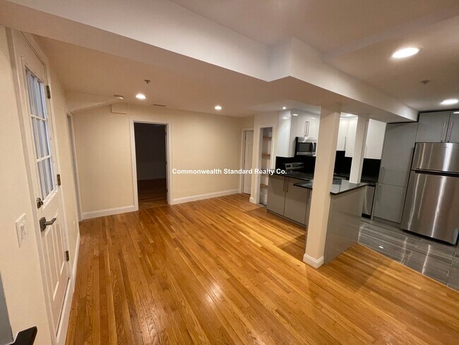 Building Photo - 1801 Beacon St