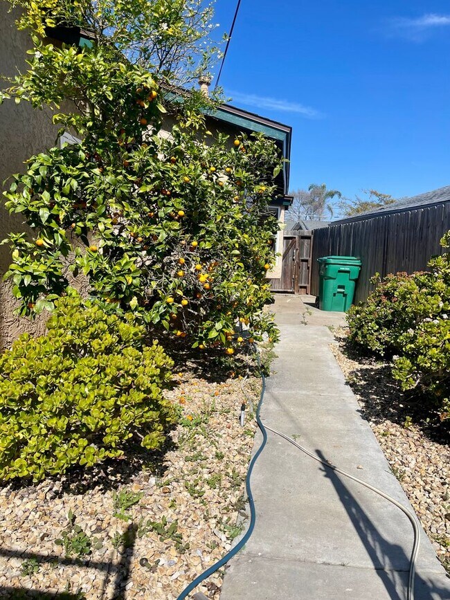 Building Photo - Clairemont-San Diego 3BR with Pool