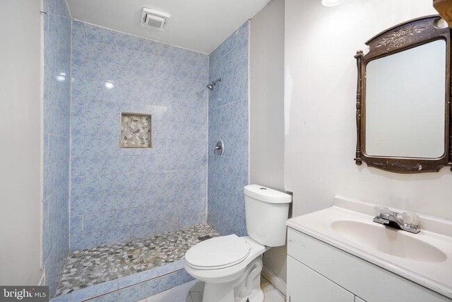 Building Photo - 2696 Seville Cir