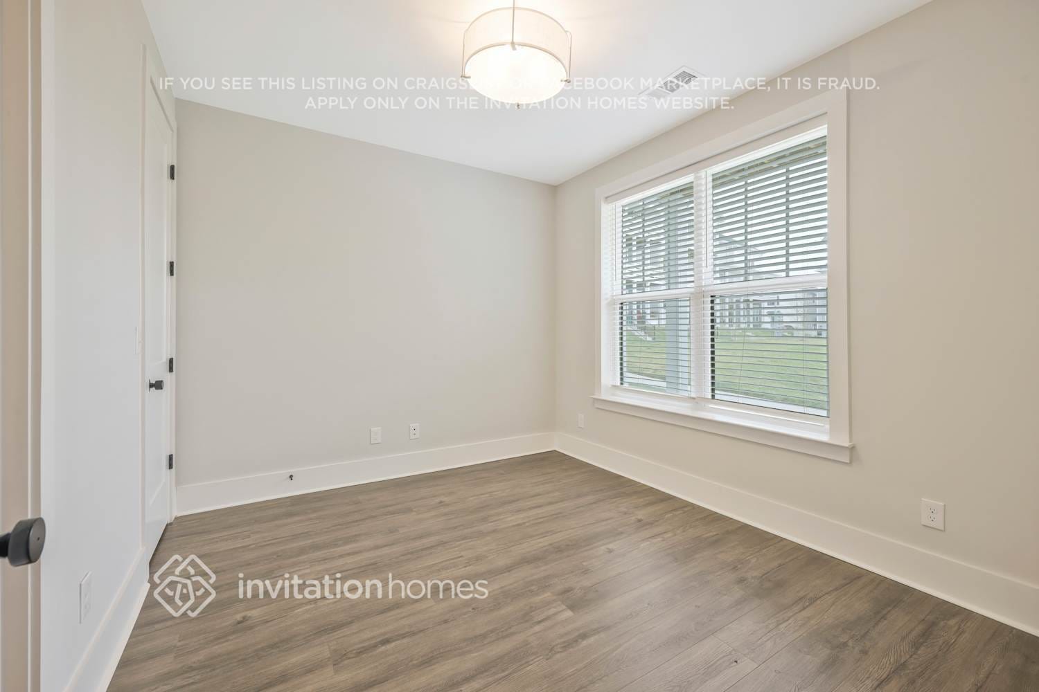 Building Photo - 220 Founders Ln