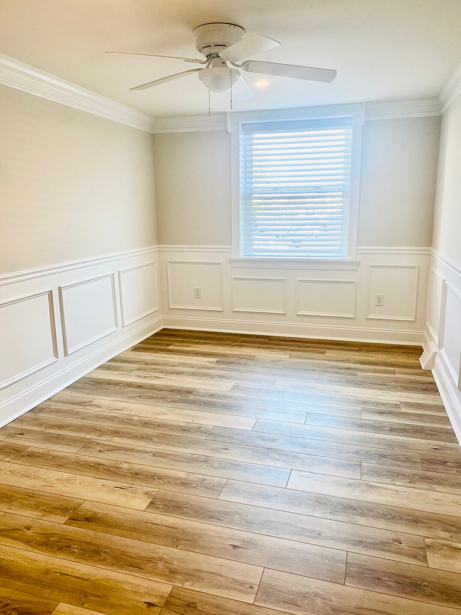 Bedroom 1 - 1517 Curtin St