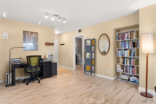Building Photo - 1021 N Crescent Heights Blvd