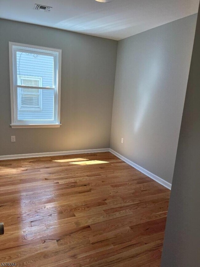 Building Photo - 433 Rosehill Pl