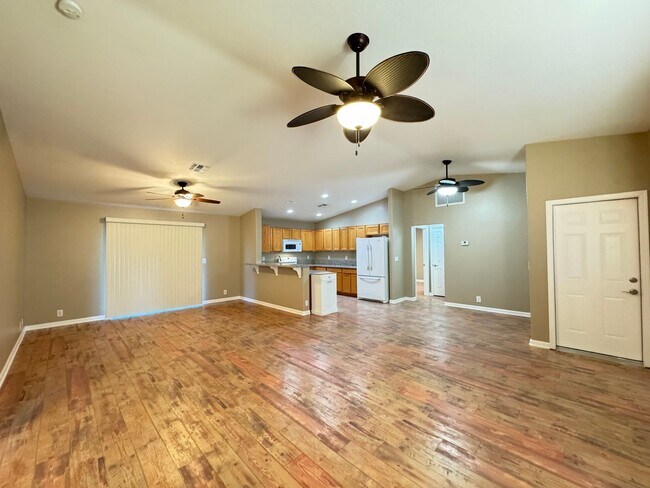 Building Photo - Nice home in Mohave Vista Estates
