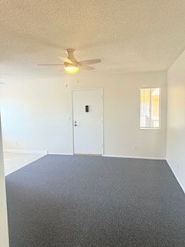 Building Photo - MOVE IN SPECIAL!!! $1,797 FOR THE FIRST FO...