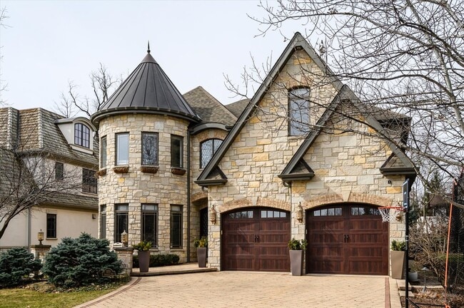 Primary Photo - 370 Arlington Ave