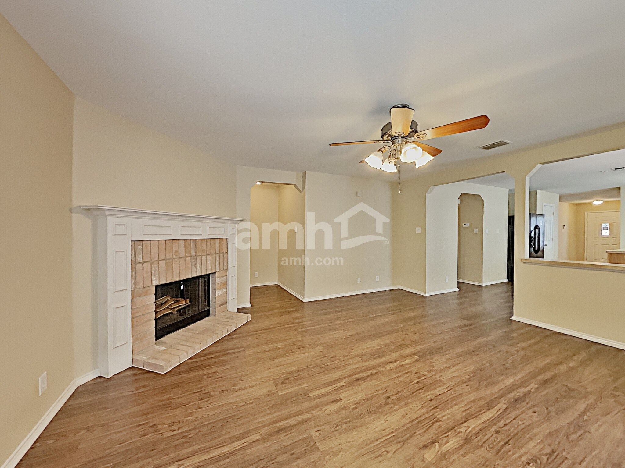 Building Photo - 8007 Abbotts Pointe