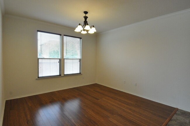 Building Photo - Great home on corner lot in Retreat at Tec...