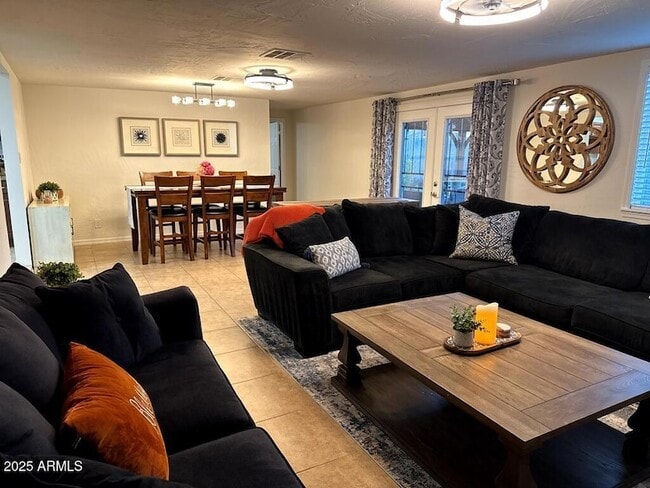 Building Photo - 3428 E Acoma Dr