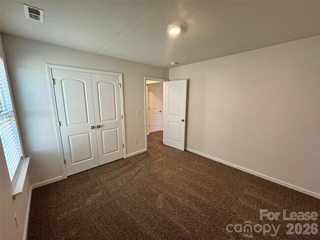 Building Photo - 1007 Maylen Trce