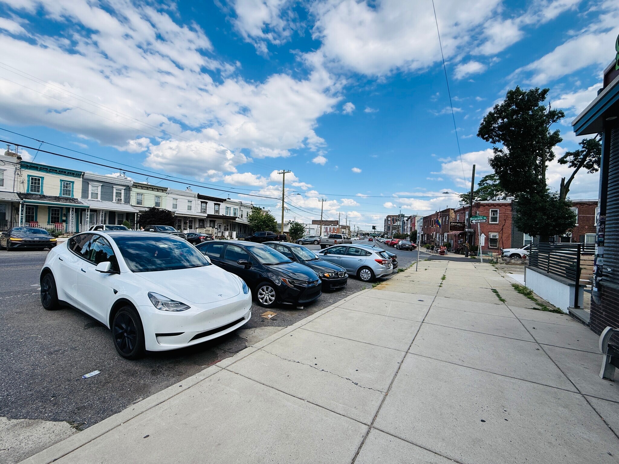 Exterior street parking - 2504 E York St
