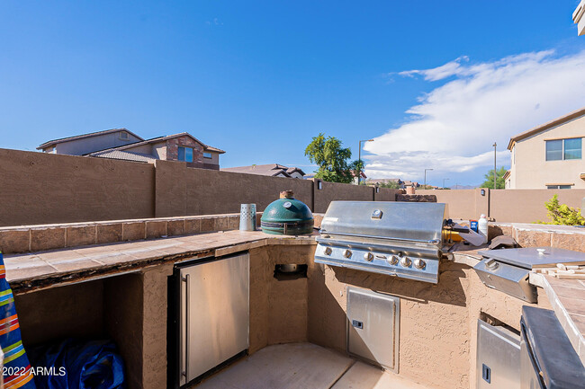 Building Photo - 24876 W Rosita Ave