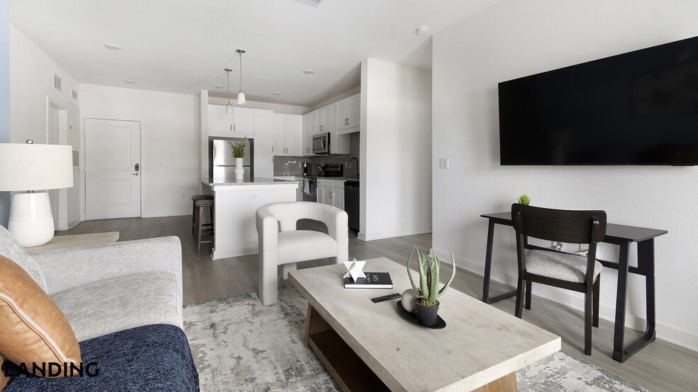 Building Photo - 12525 Tibbets Ln