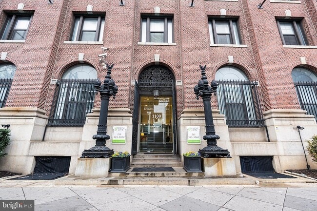 Primary Photo - 1100 S Broad St