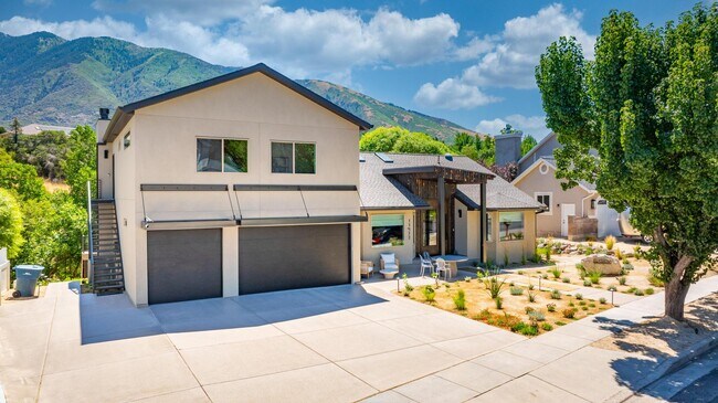 Building Photo - 11477 Gracey Ln