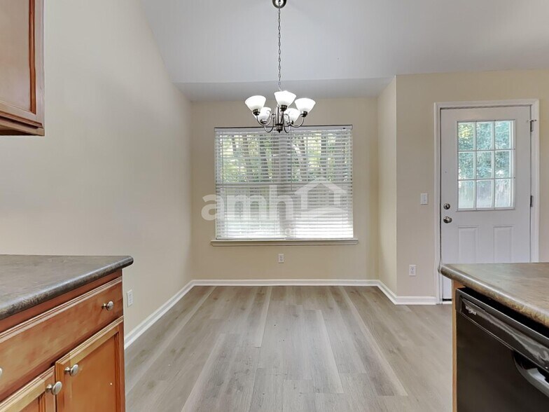 Building Photo - 134 Aquinnah Dr