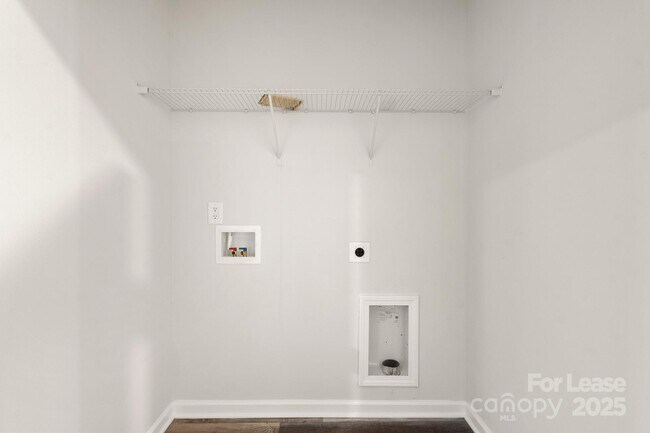 Building Photo - 117 Dogwood Vlg Trl