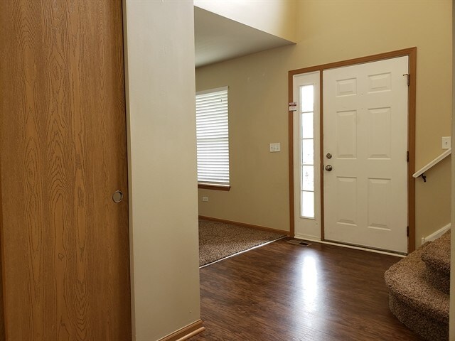 Building Photo - 7003 Sahara Dr