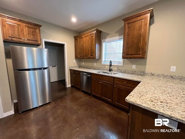 Building Photo - 12862 Churchill Dr