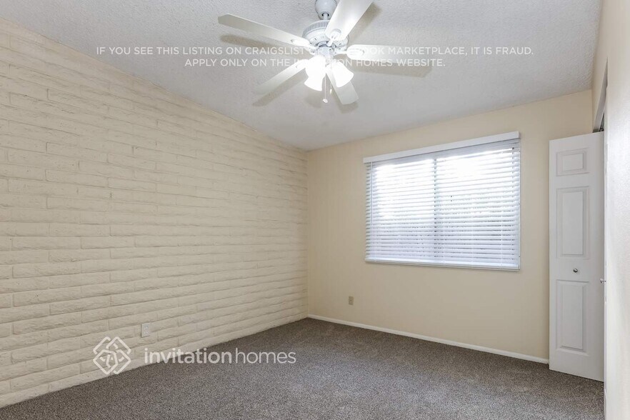 Building Photo - 1632 E Broadmor Dr