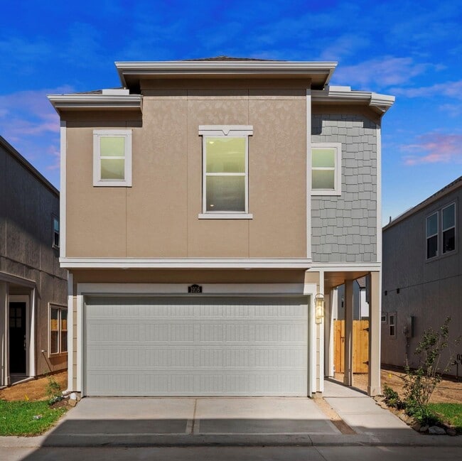 Building Photo - 1916 Huntly Chase Dr