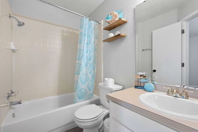 Building Photo - 4203 Deek Dr